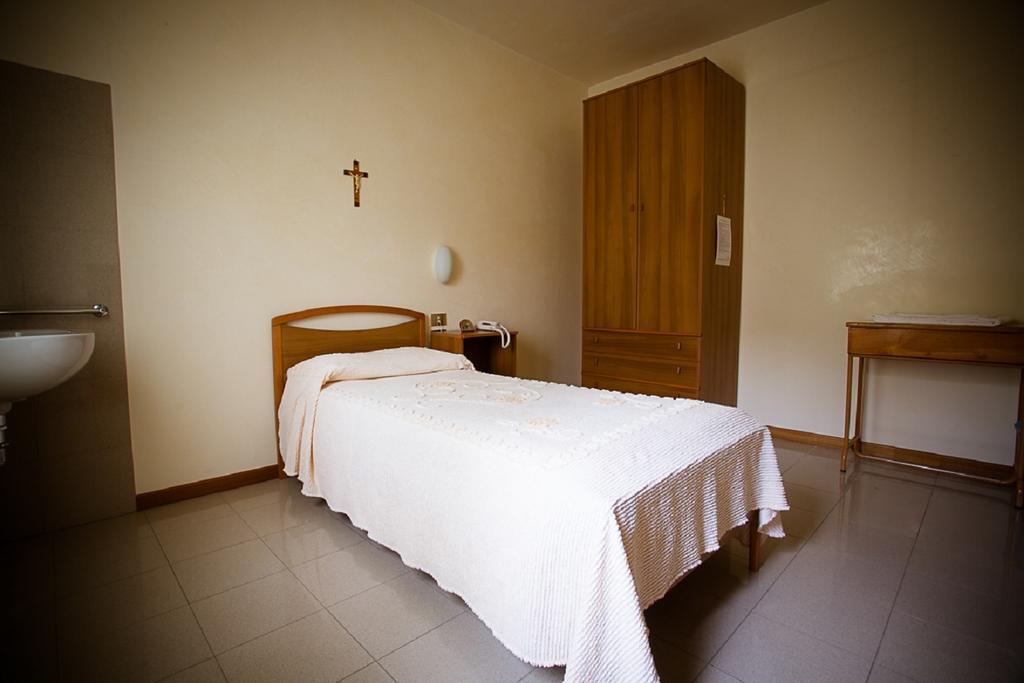Camera Singola con Bagno in Comune